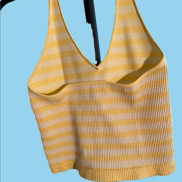 Backless Top - Picture 2 of 2